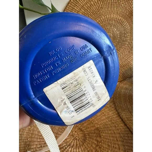 Igloo Legend Beverage Cooler - Picture 6 of 6